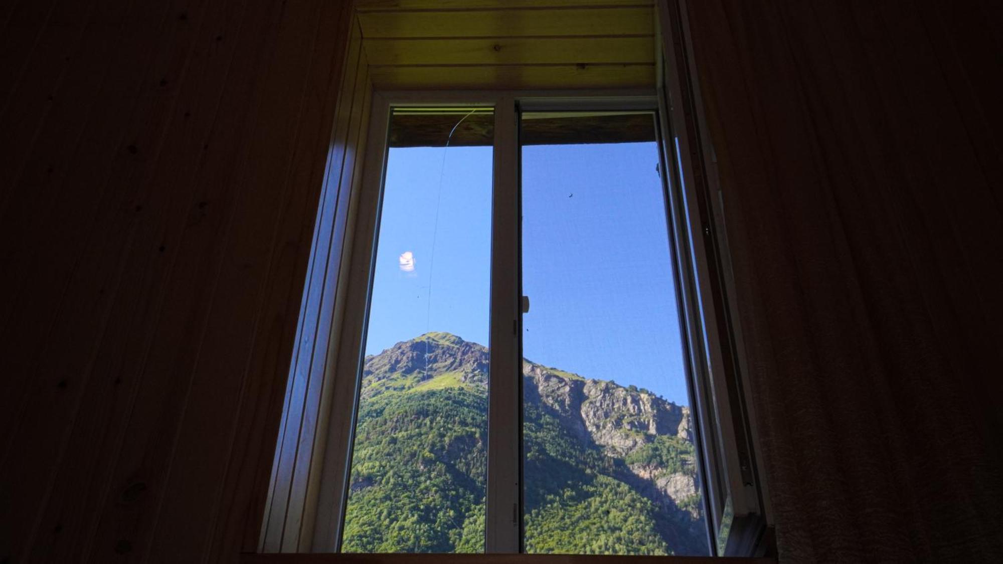 Givi Kakhiani'S Guesthouse Zhabeshi Екстер'єр фото